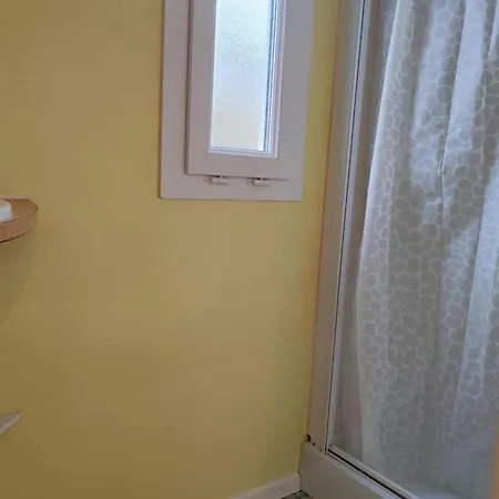 Mobil Avec Terrasse - 3 Pers. - Api-1-52-2036 Кемпинг Ла-Тур-д'Овернь