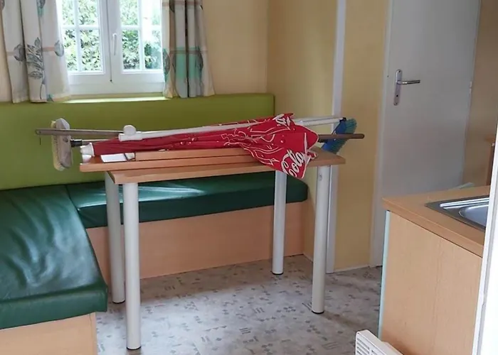 Mobil Avec Terrasse - 3 Pers. - Api-1-52-2036 Ла-Тур-д'Овернь